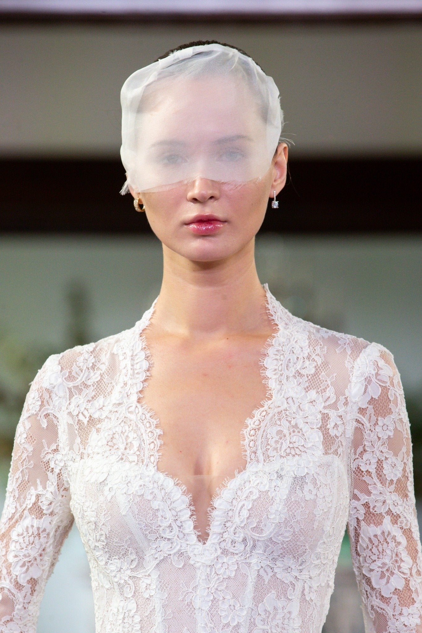 Divinity - Monique Lhuillier
