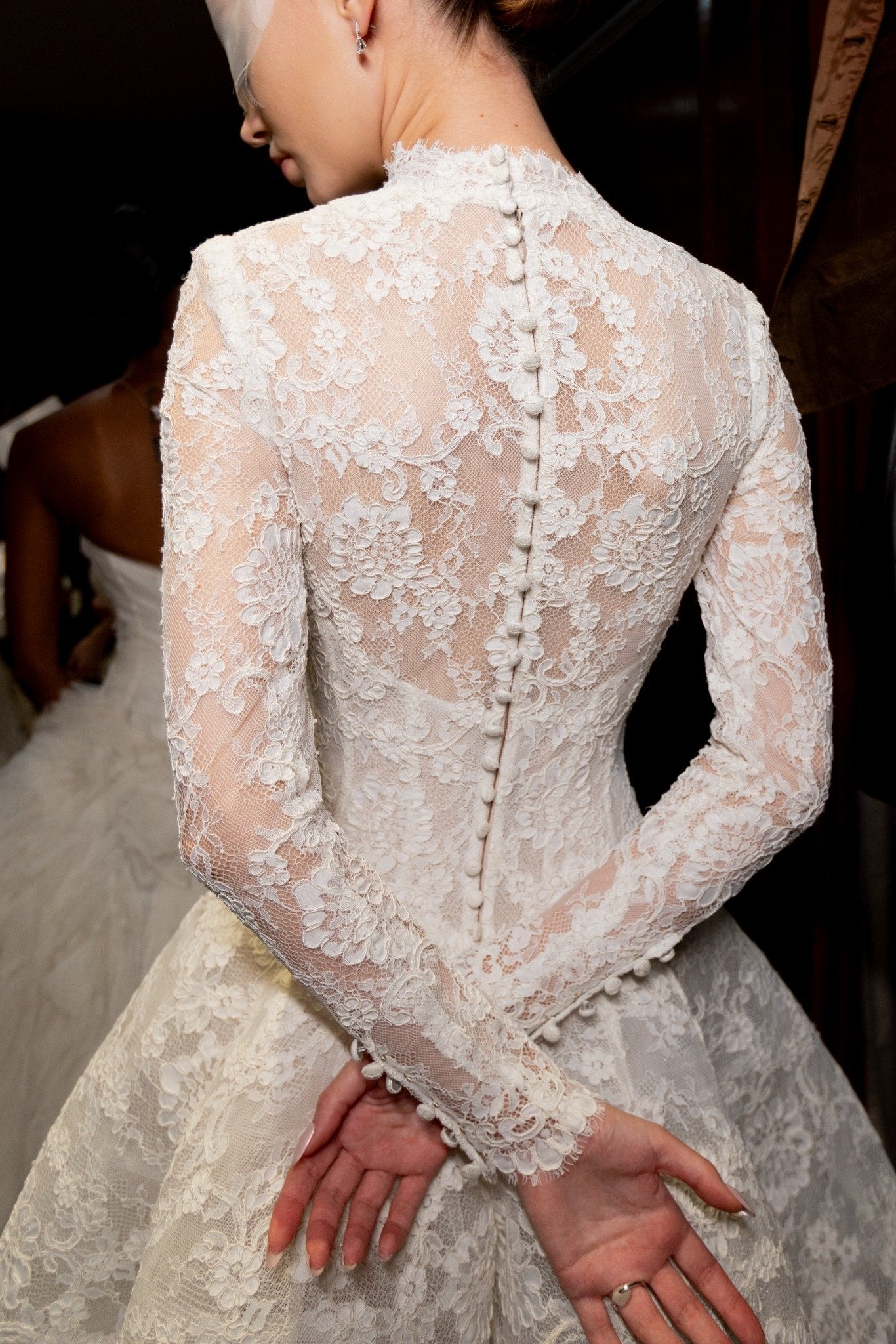 Divinity - Monique Lhuillier
