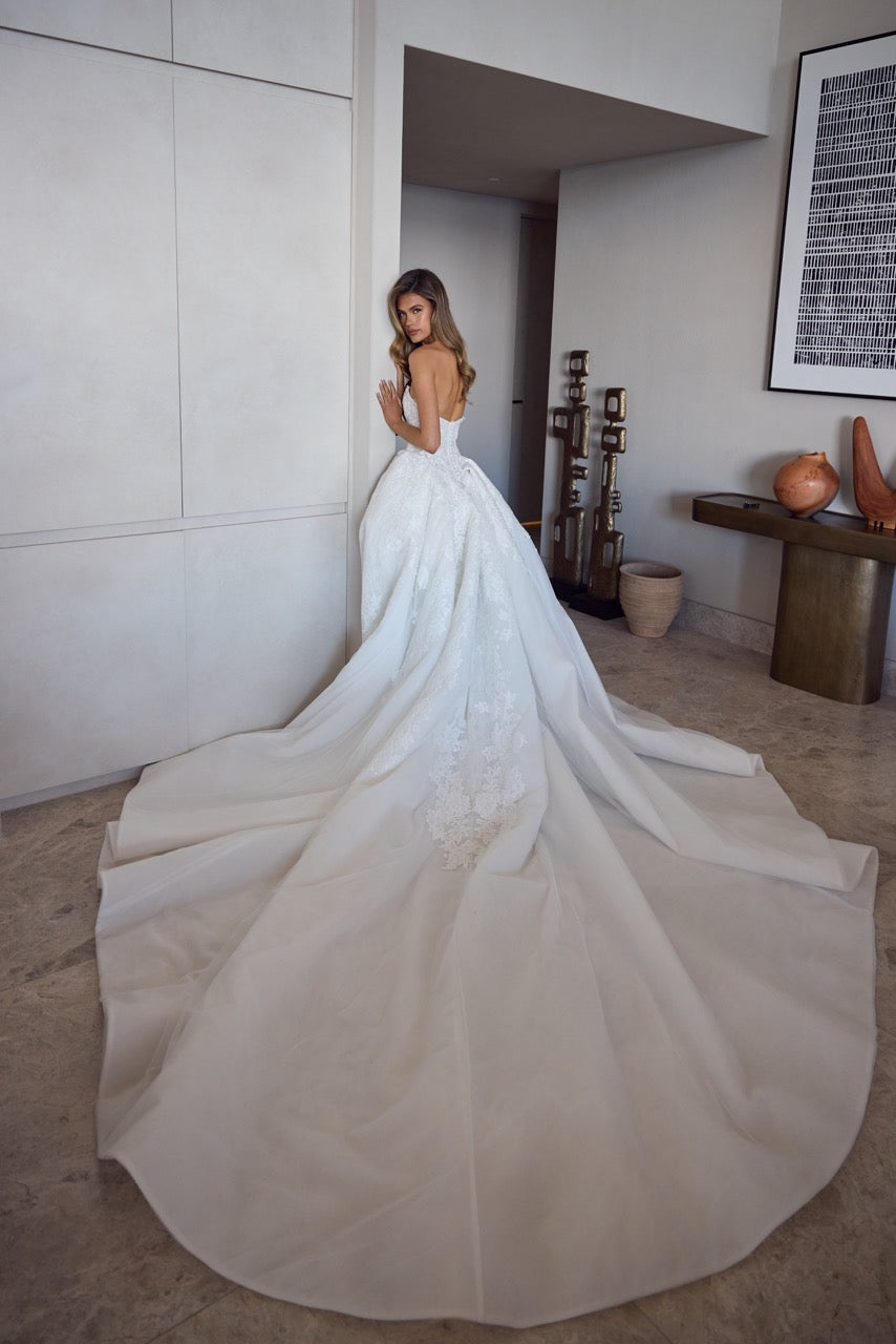 Angele - Pallas Couture